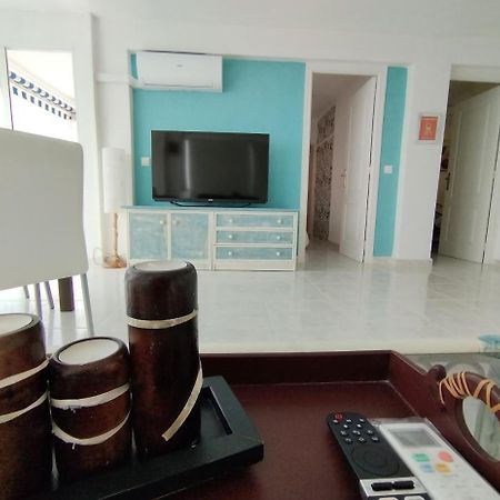 אל קאמפיו Apartamento Cabo Azul Playa Campello מראה חיצוני תמונה