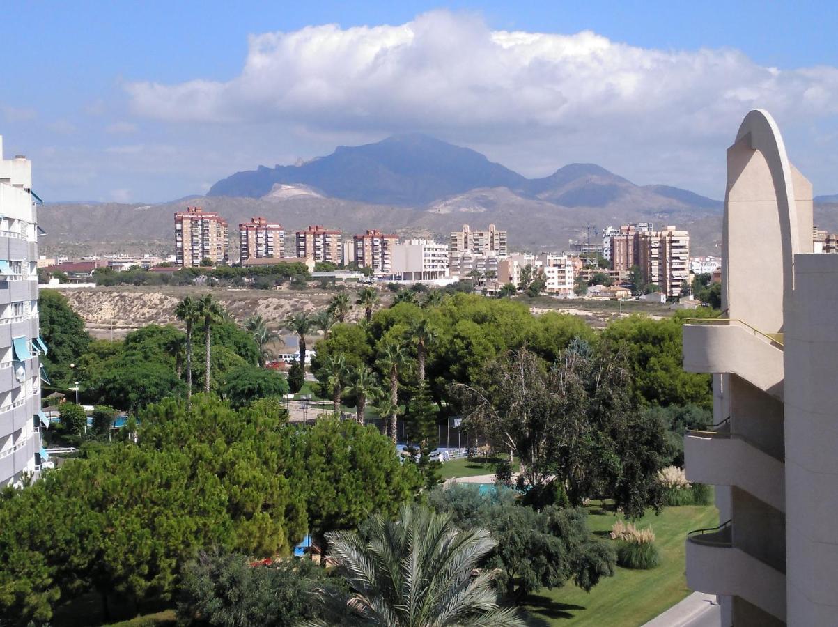 אל קאמפיו Apartamento Cabo Azul Playa Campello מראה חיצוני תמונה