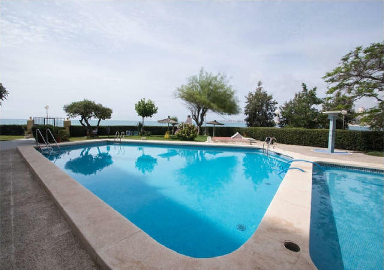 אל קאמפיו Apartamento Cabo Azul Playa Campello מראה חיצוני תמונה